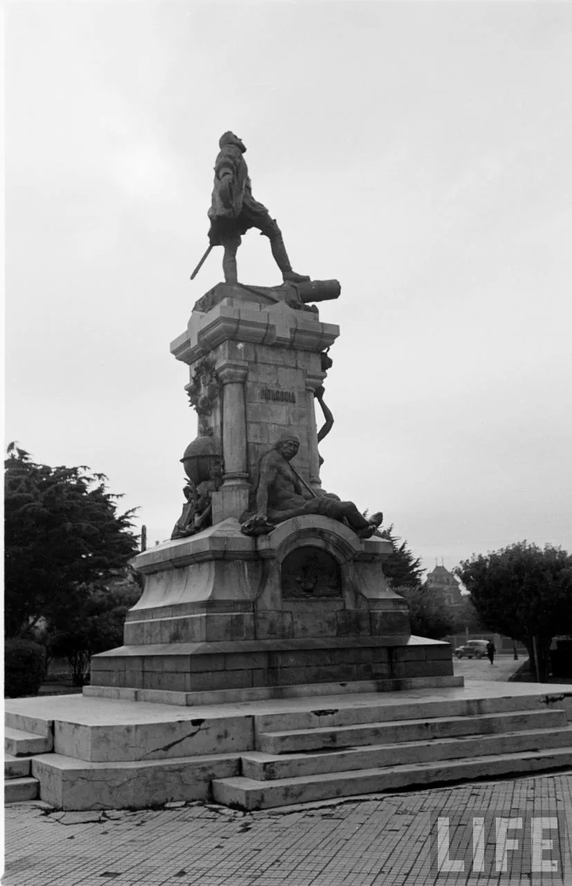 Monumento a Hernando de Magallanes, Punta Arenas 1950