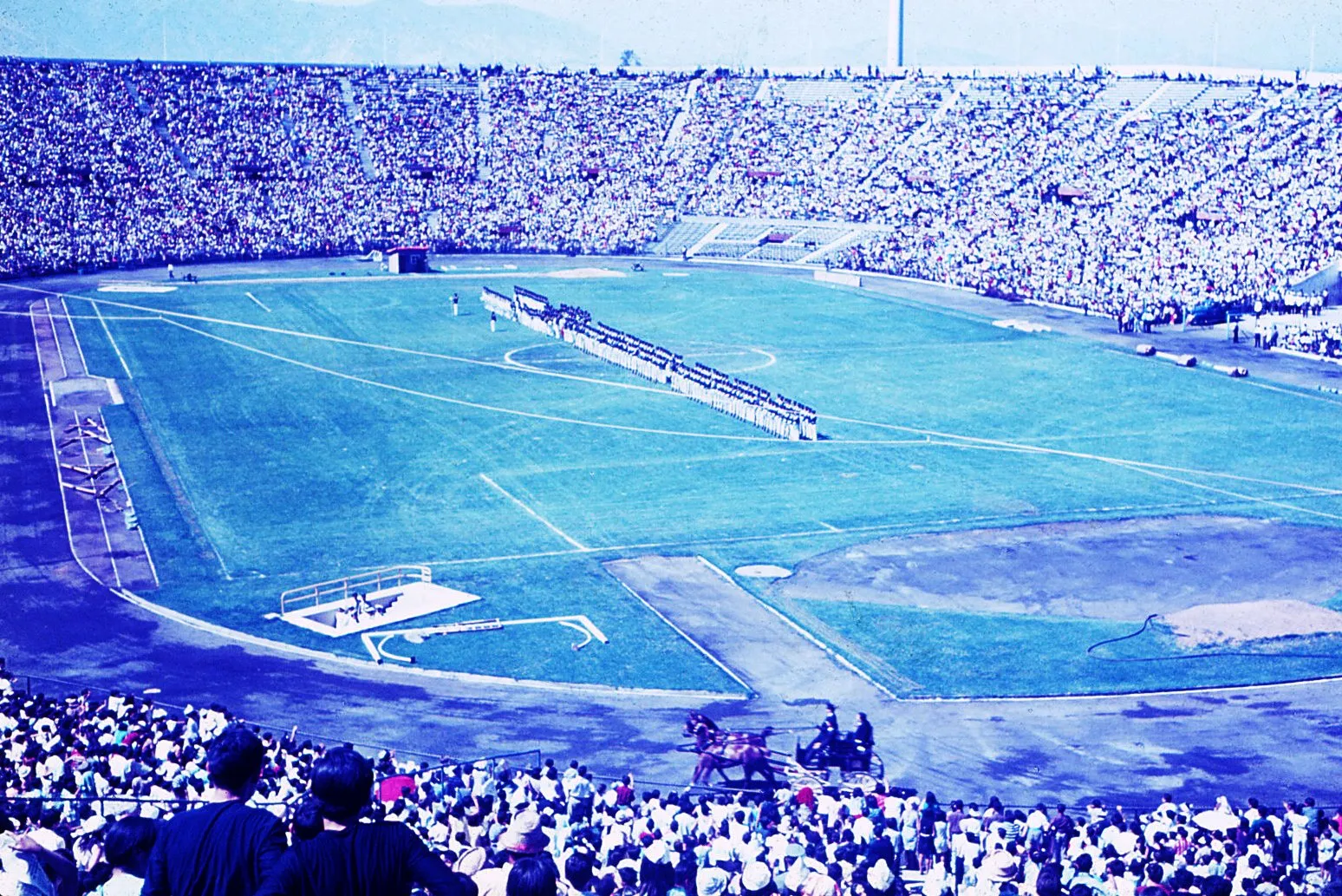 Clásico Universitario en el Estadio Nacional, 1963