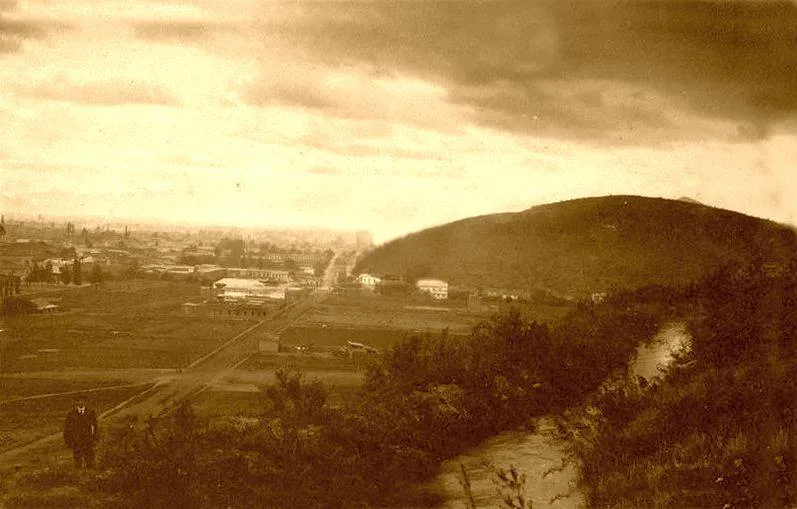 Cerro Blanco desde San Cristóbal en 1919