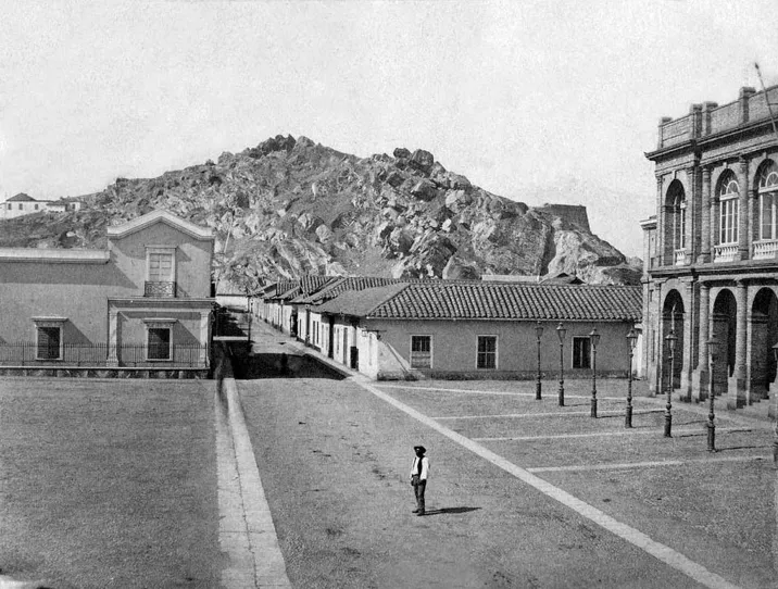 Plazuela frente al Teatro Municipal de Santiago ca. 1865
