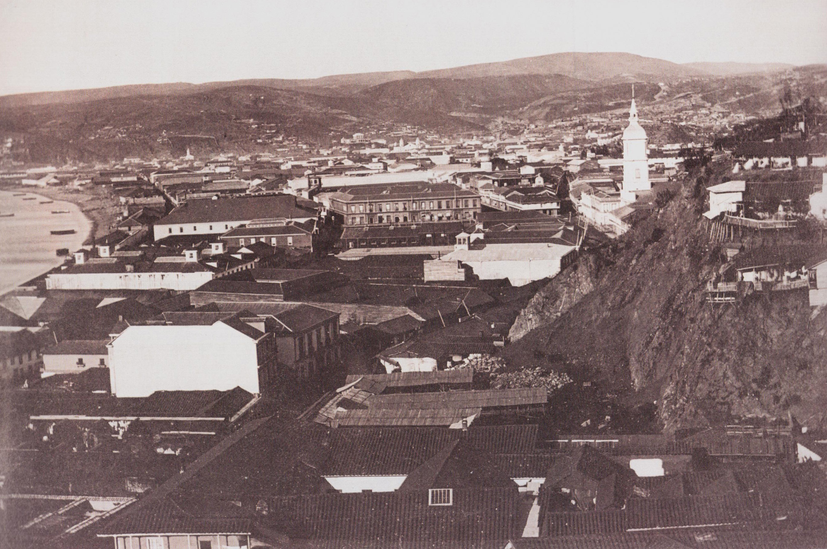 Vista barrio El Almendral en Valparaíso año 1864