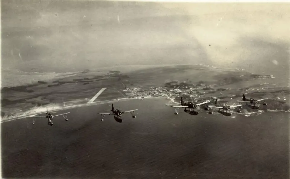 Aviones en Bahía de Quintero en 1945