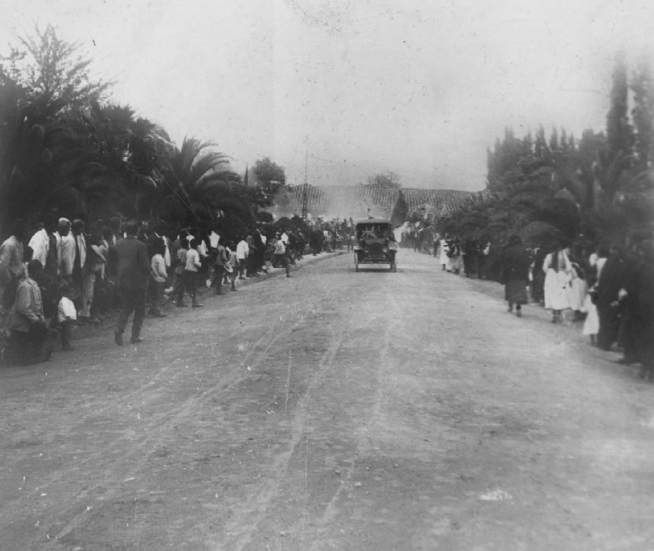 Primer auto en Calleuque, 1920