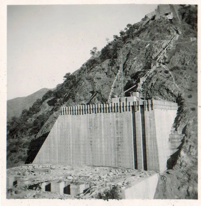 Construcción Central Hidroeléctrica Sauzal en 1945