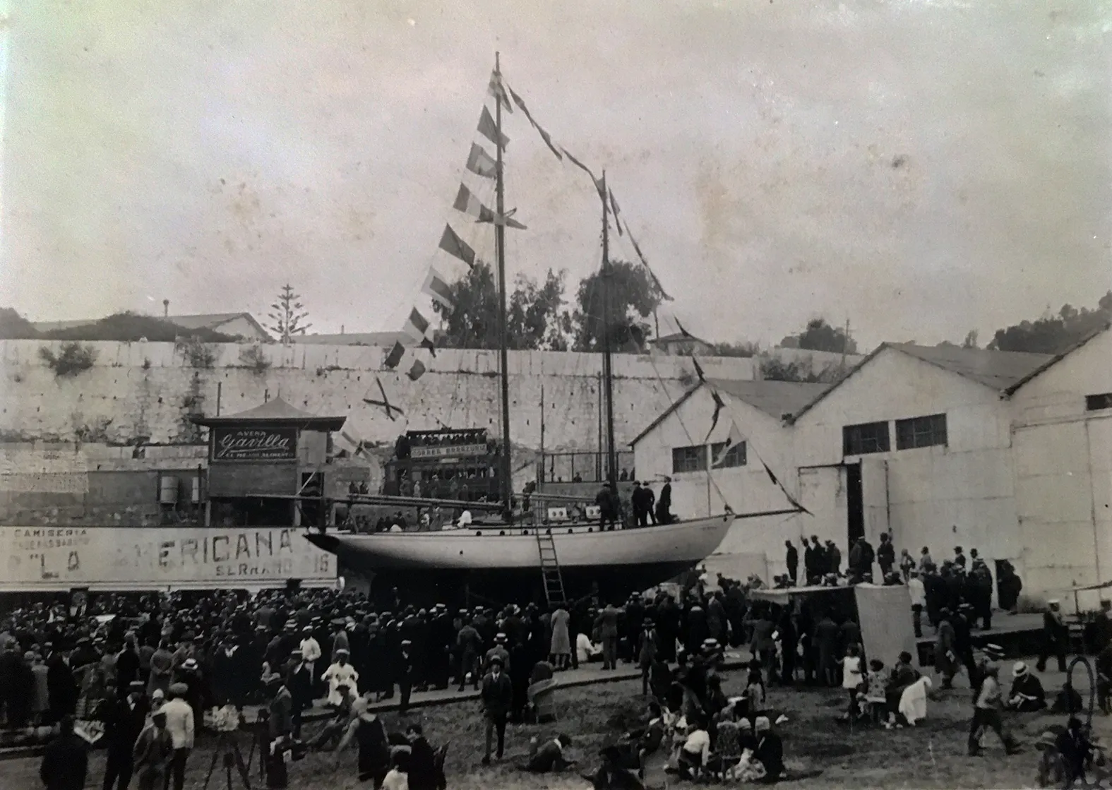 Lanzamiento de Yate Quivolgo, años 20s