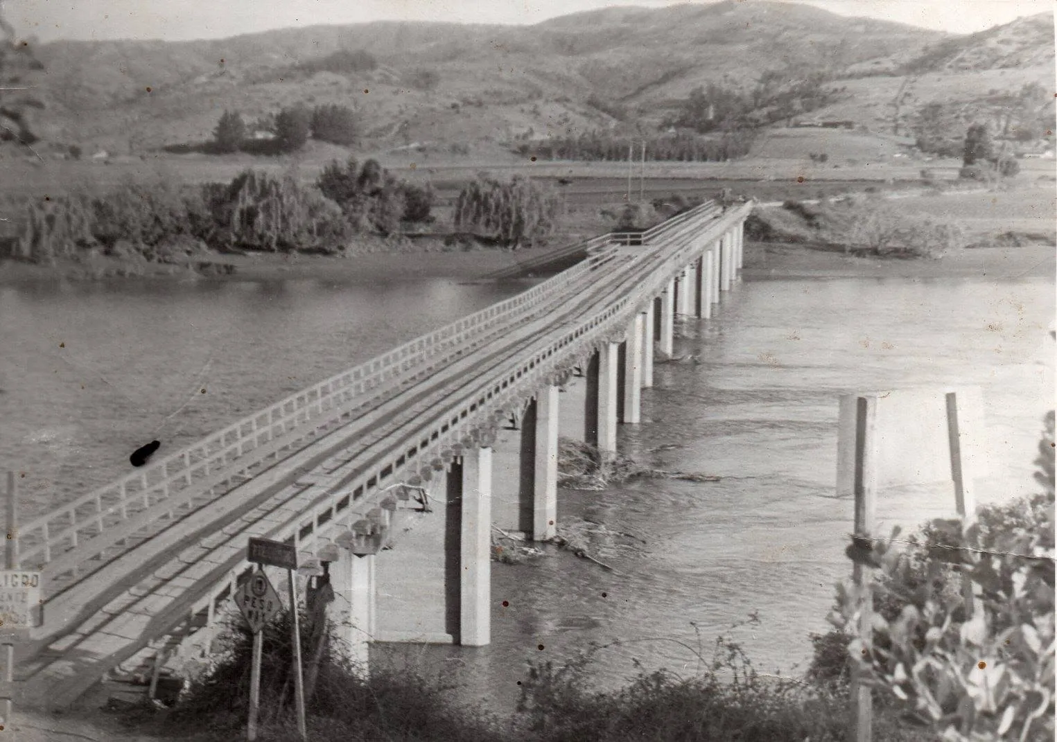 Puente Escalones de Licantén en 1950