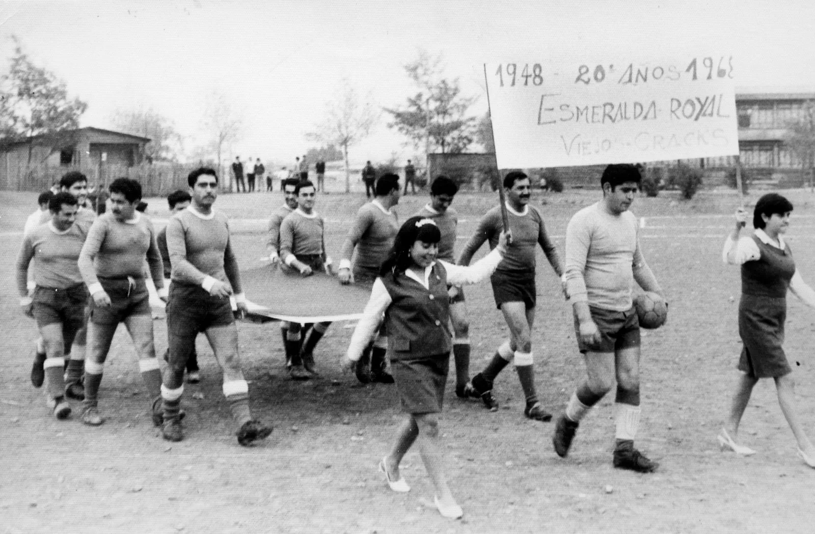 Equipo de fútbol de barrio en 1968