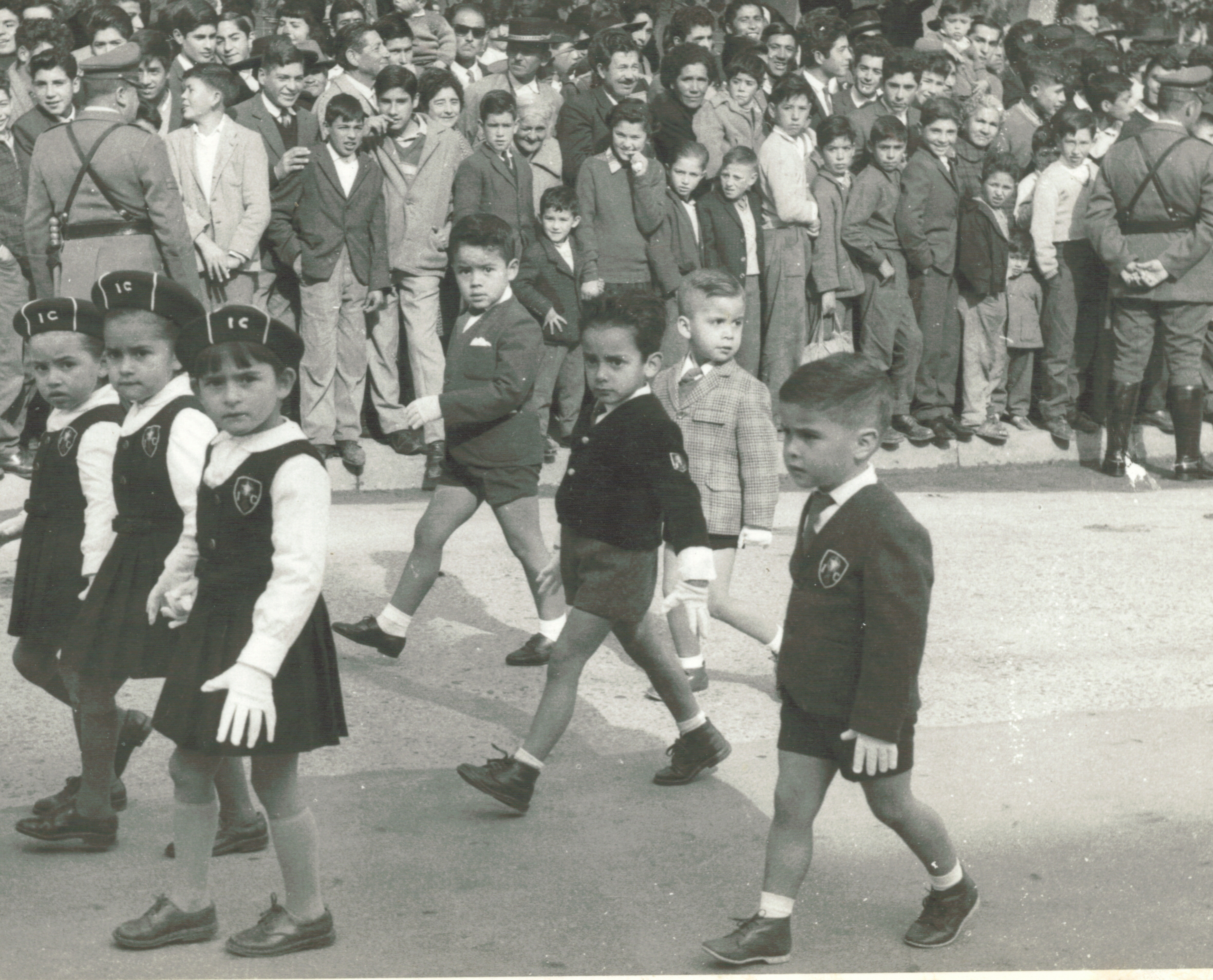 Marcialidad en desfile 18 Septiembre, 1966