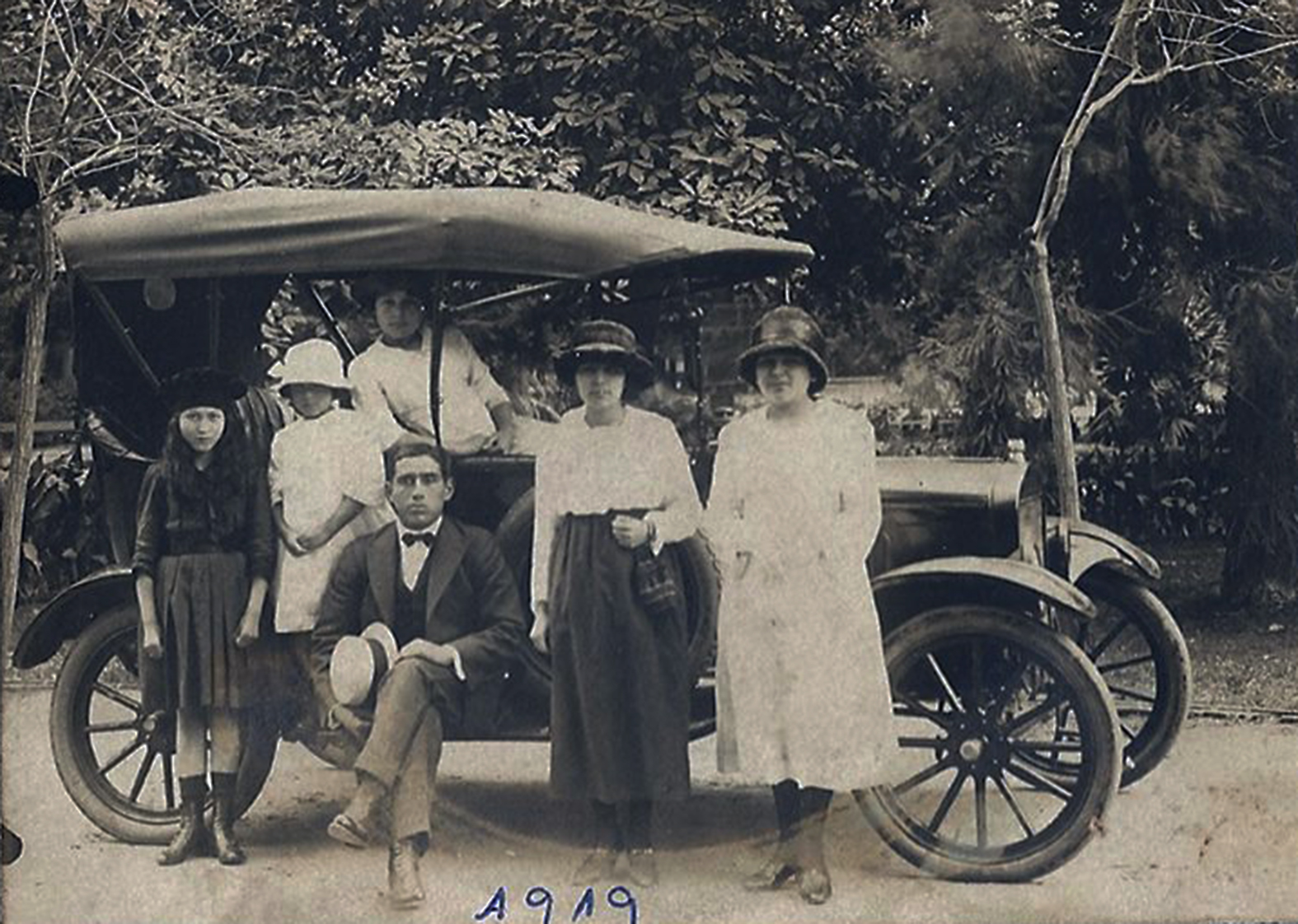 Automóvil en Santiago en 1919