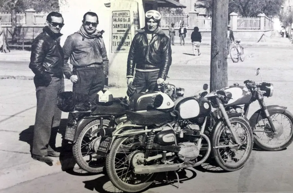 Socios de Valparaíso Moto Club, 1960