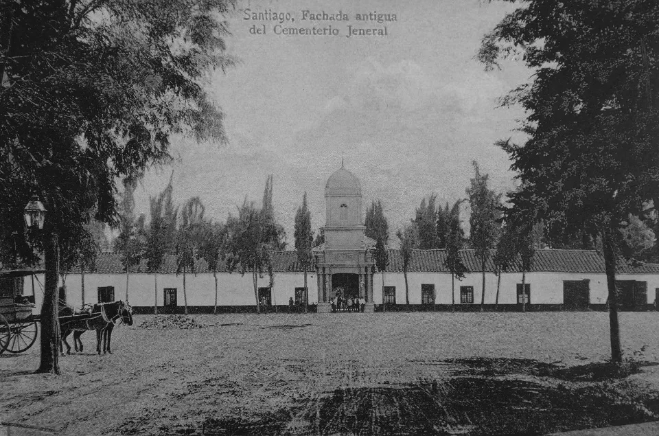 Acceso Cementerio General de Santiago ca. 1900