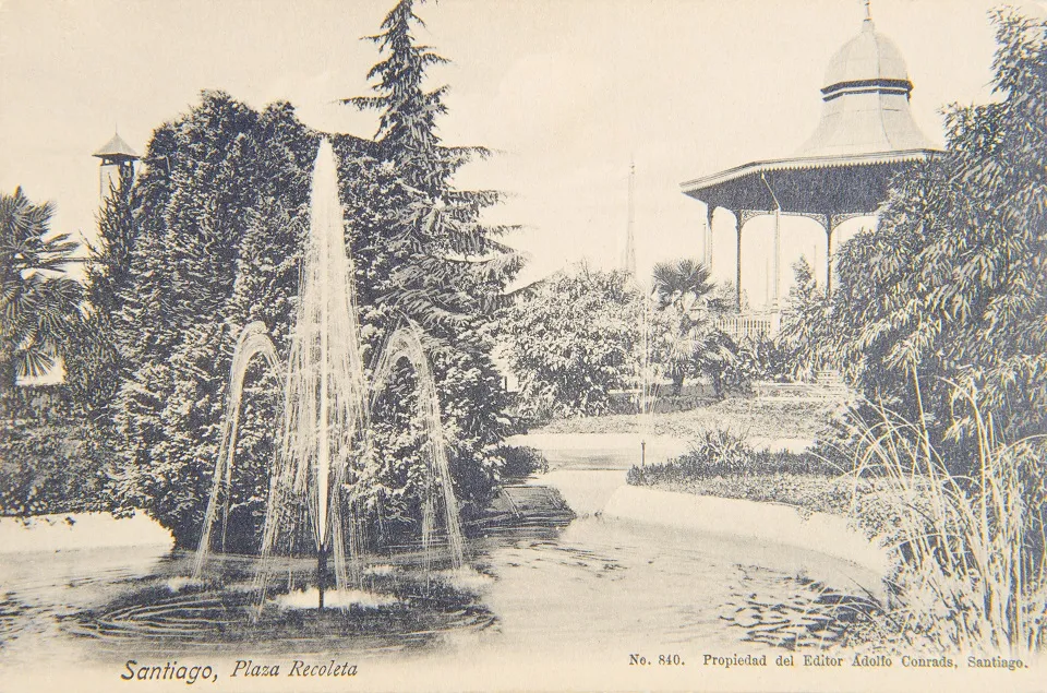 Plaza Recoleta de Santiago circa. 1910