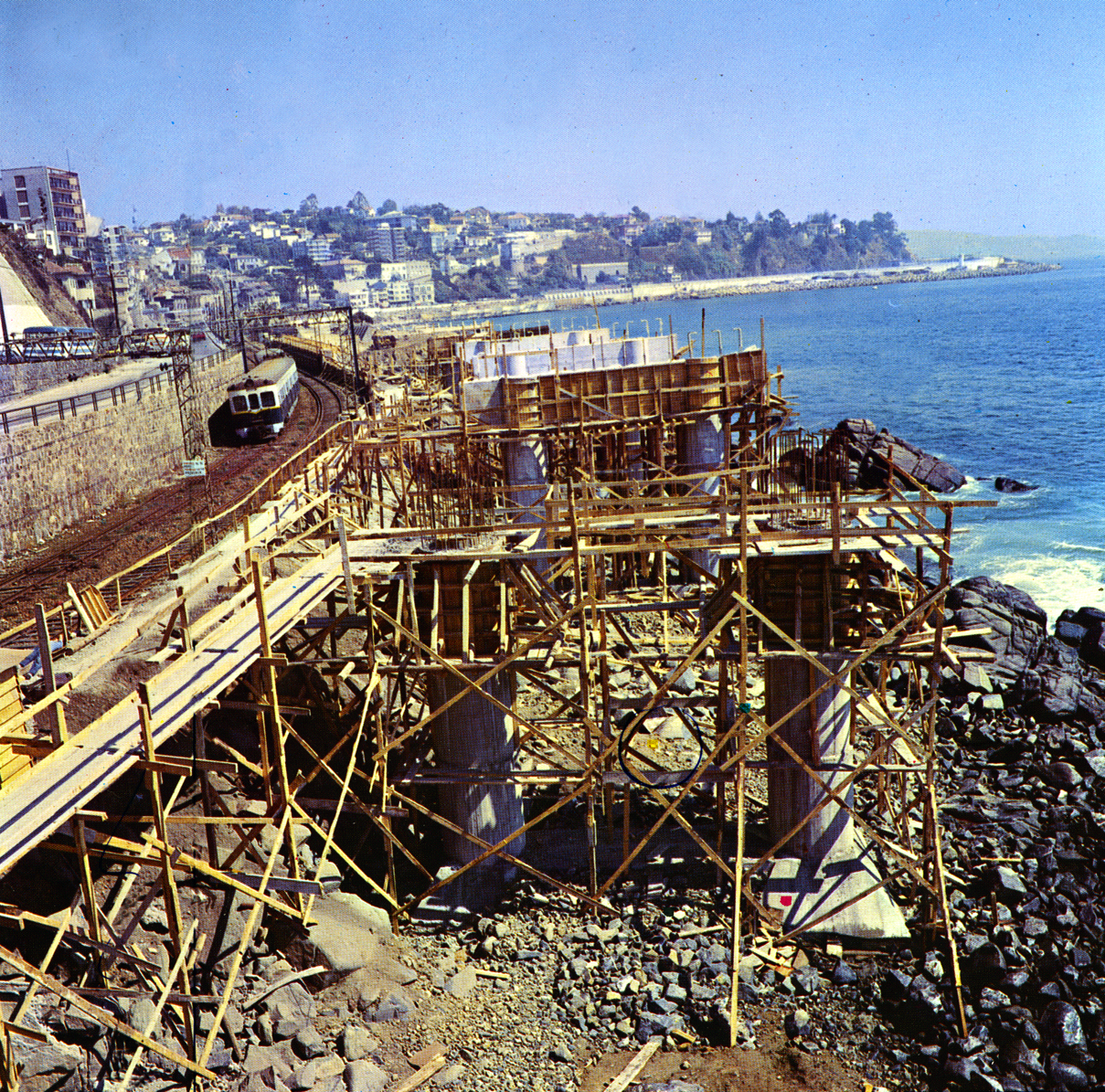Ampliación de avenida España, Puente Capuchinos, 1984