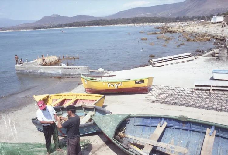 Caleta de pescadores en Pichidangui, 1998