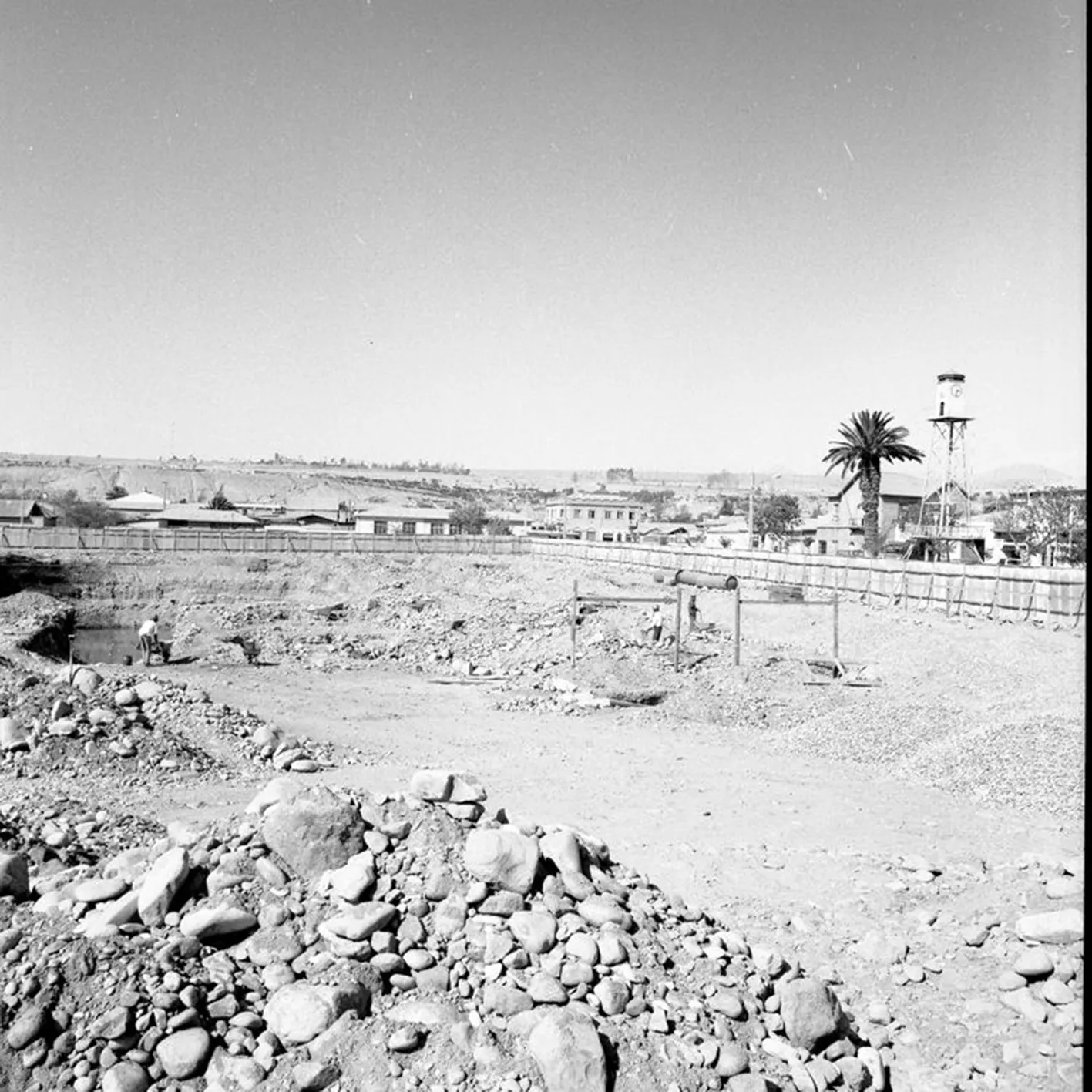 Construcción del edificio de la CMP en Vallenar, 1972