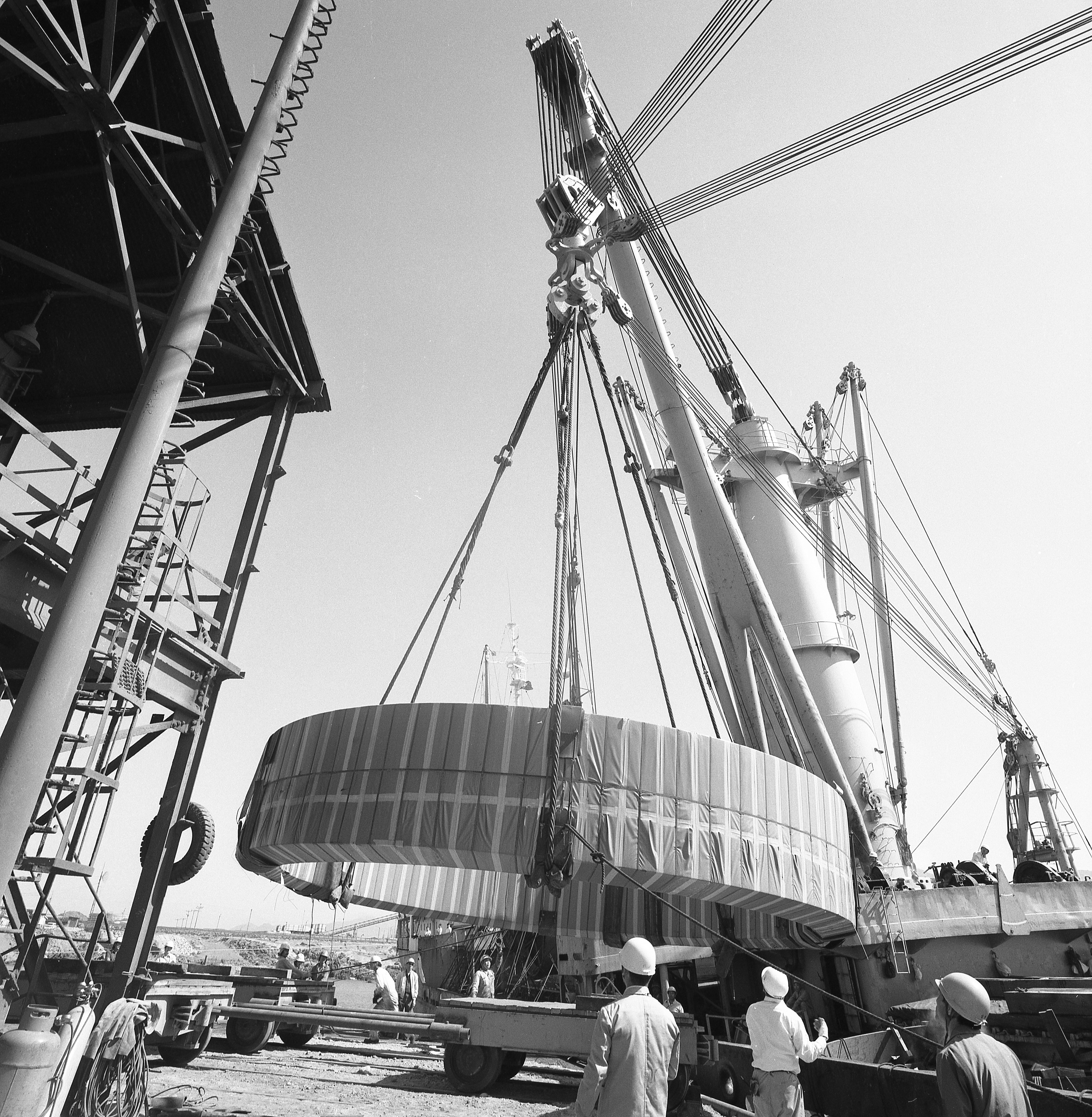Desembarque de Pieza para Planta de Pellet de Huasco, 1975