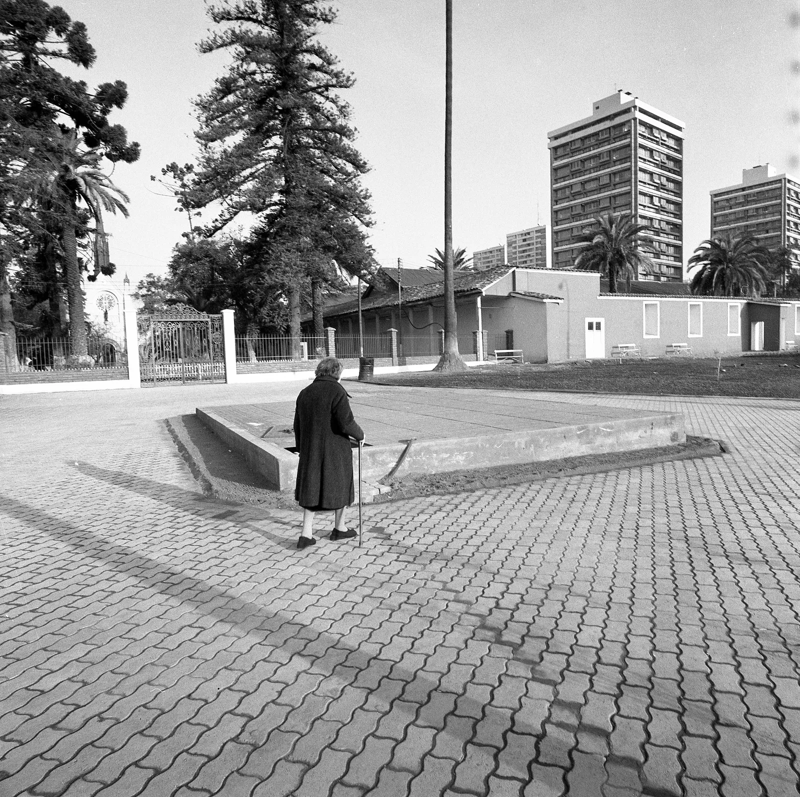Protección de calles y caminos con Prefaco, sin lugar, 1969