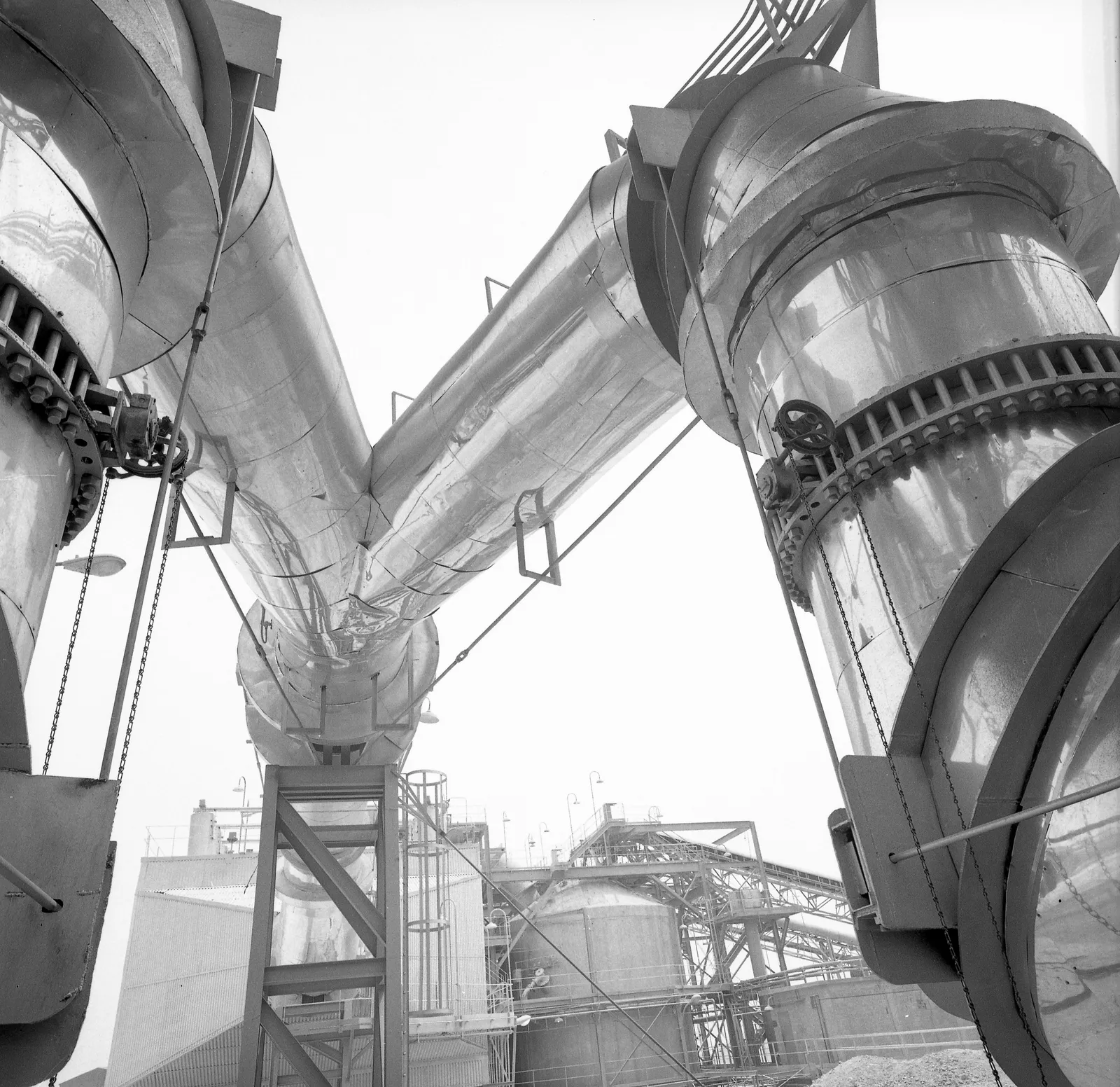 Planta de Ácido, lugar desconocido, 1972