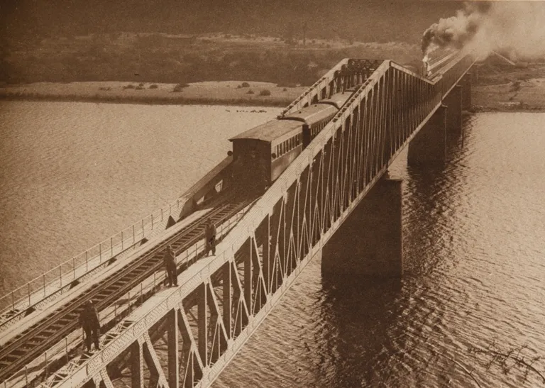 Puente Banco de Arena, Constitución en 1925