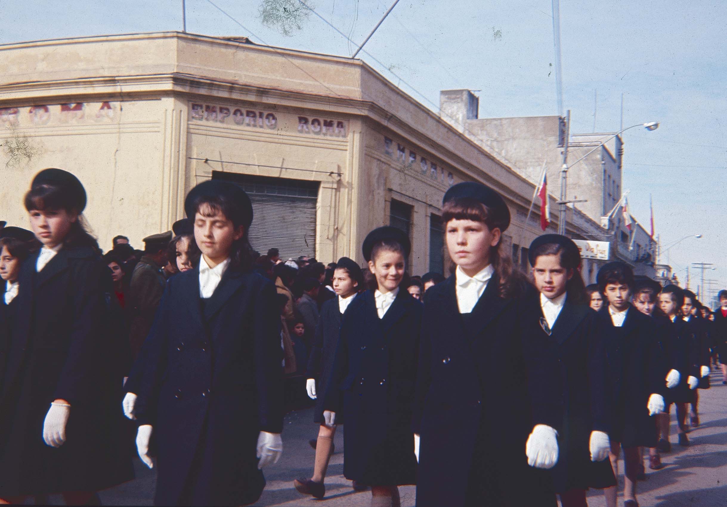 Desfile en Curicó en los 60