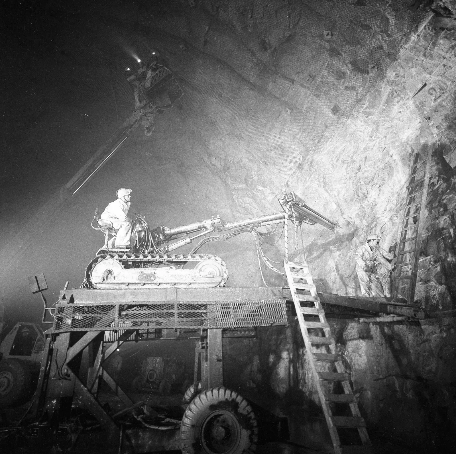 Perforación en Mina Andina de Codelco en 1975