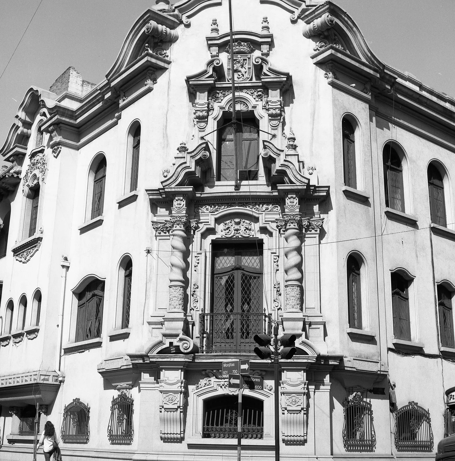 Esquina de calle Monjitas con Miraflores, 1975