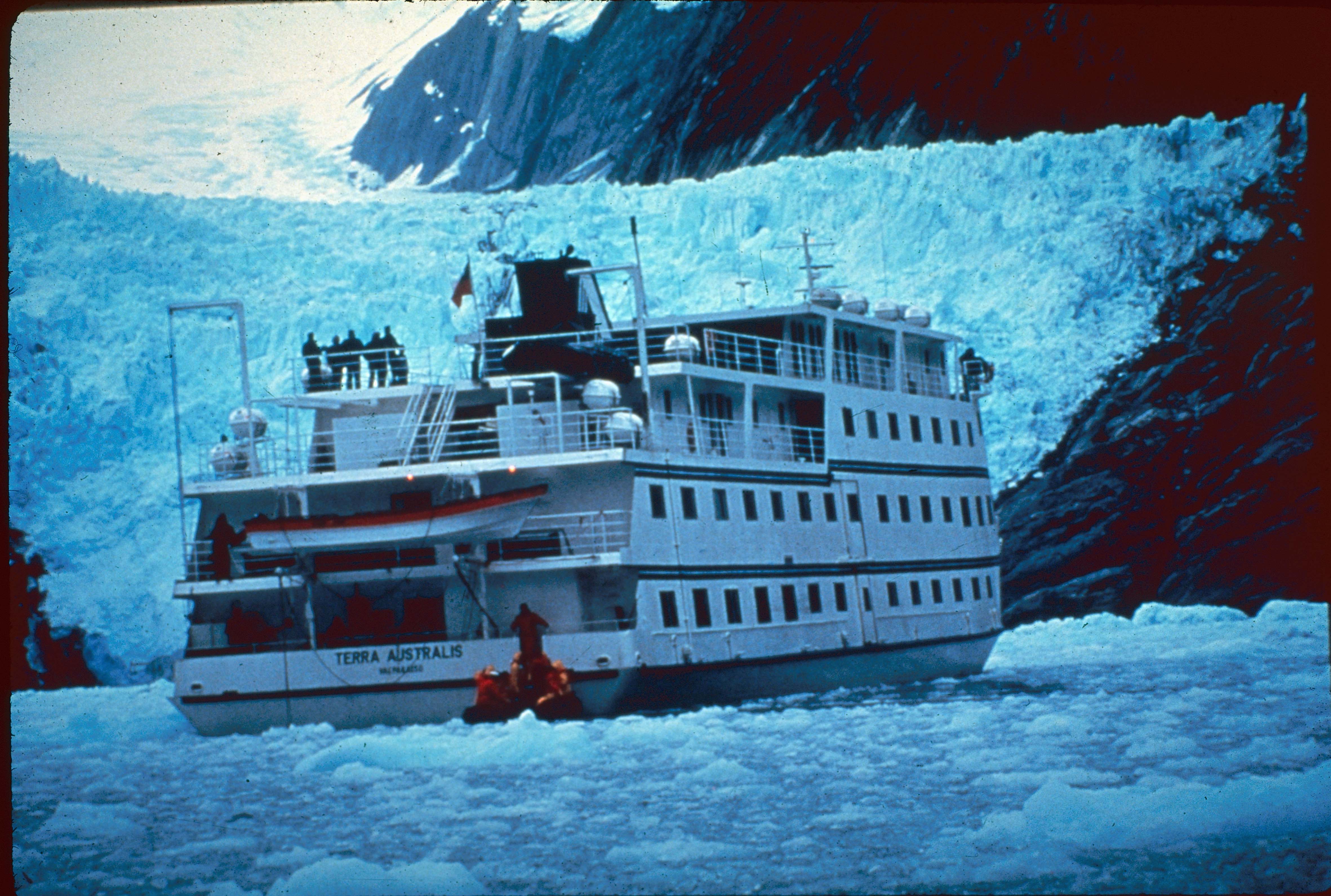 Crucero Australis en 1990