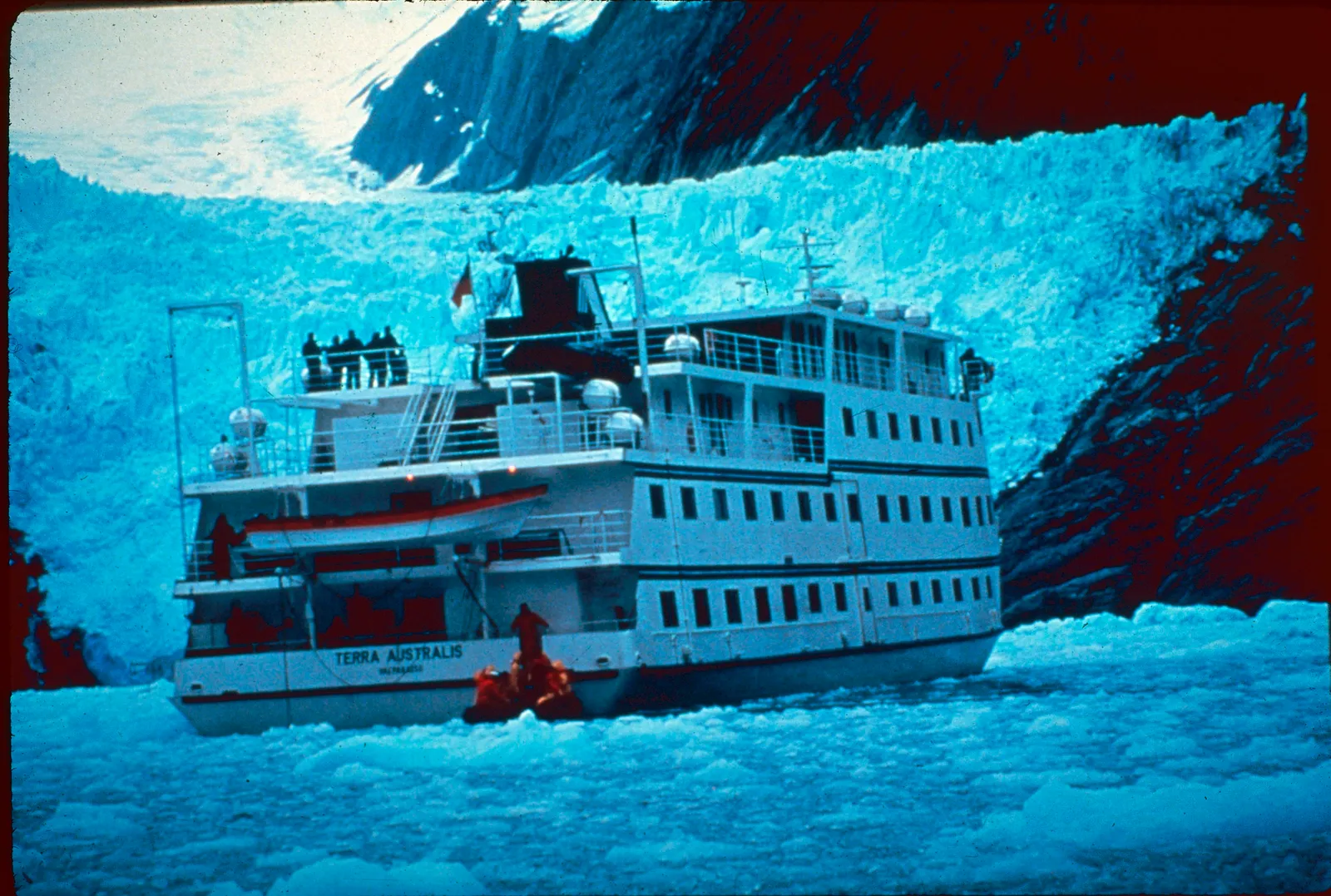 Crucero Australis en 1990