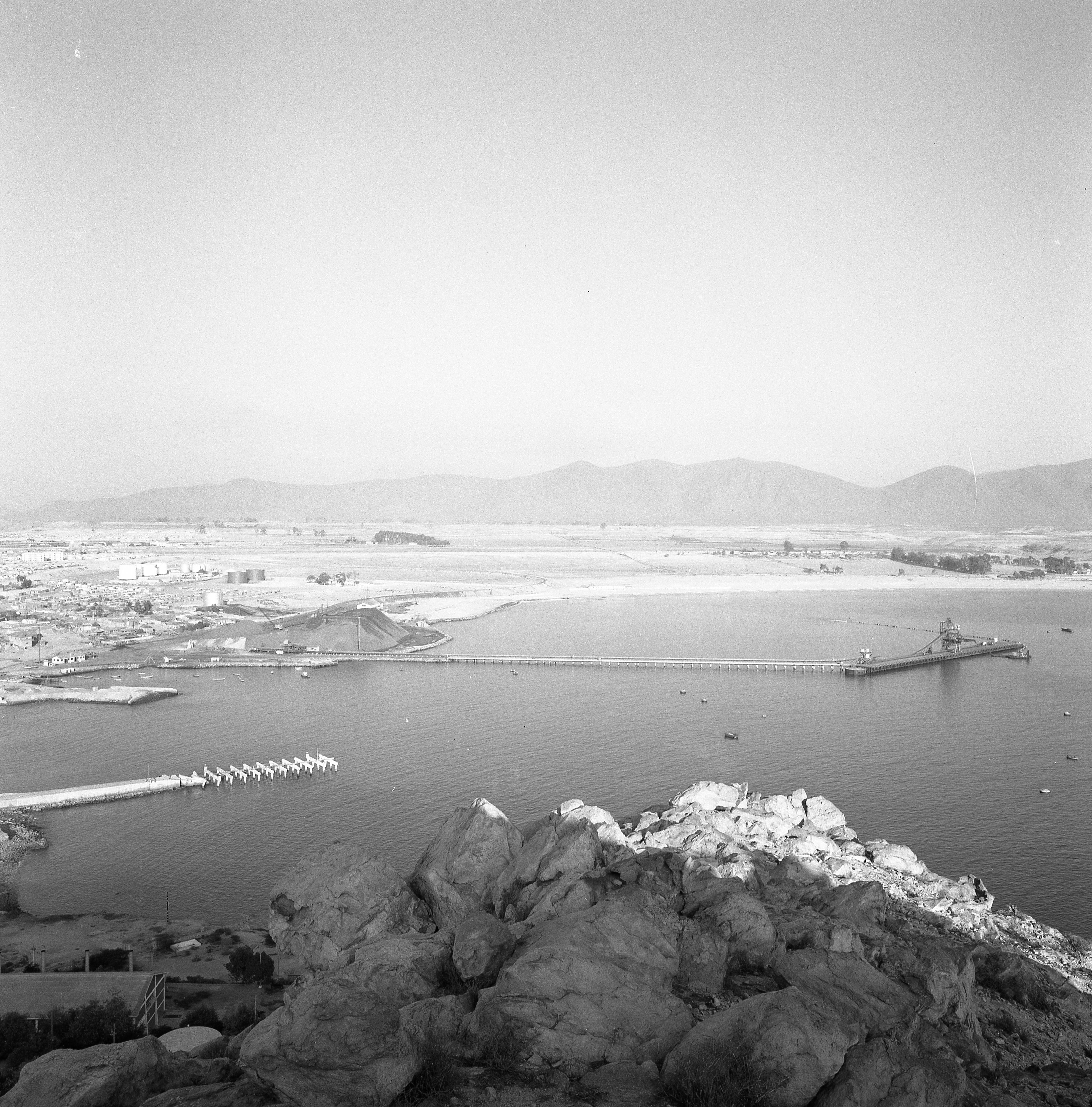 Puerto de Embarque de Hierro de Guayacán, 1975