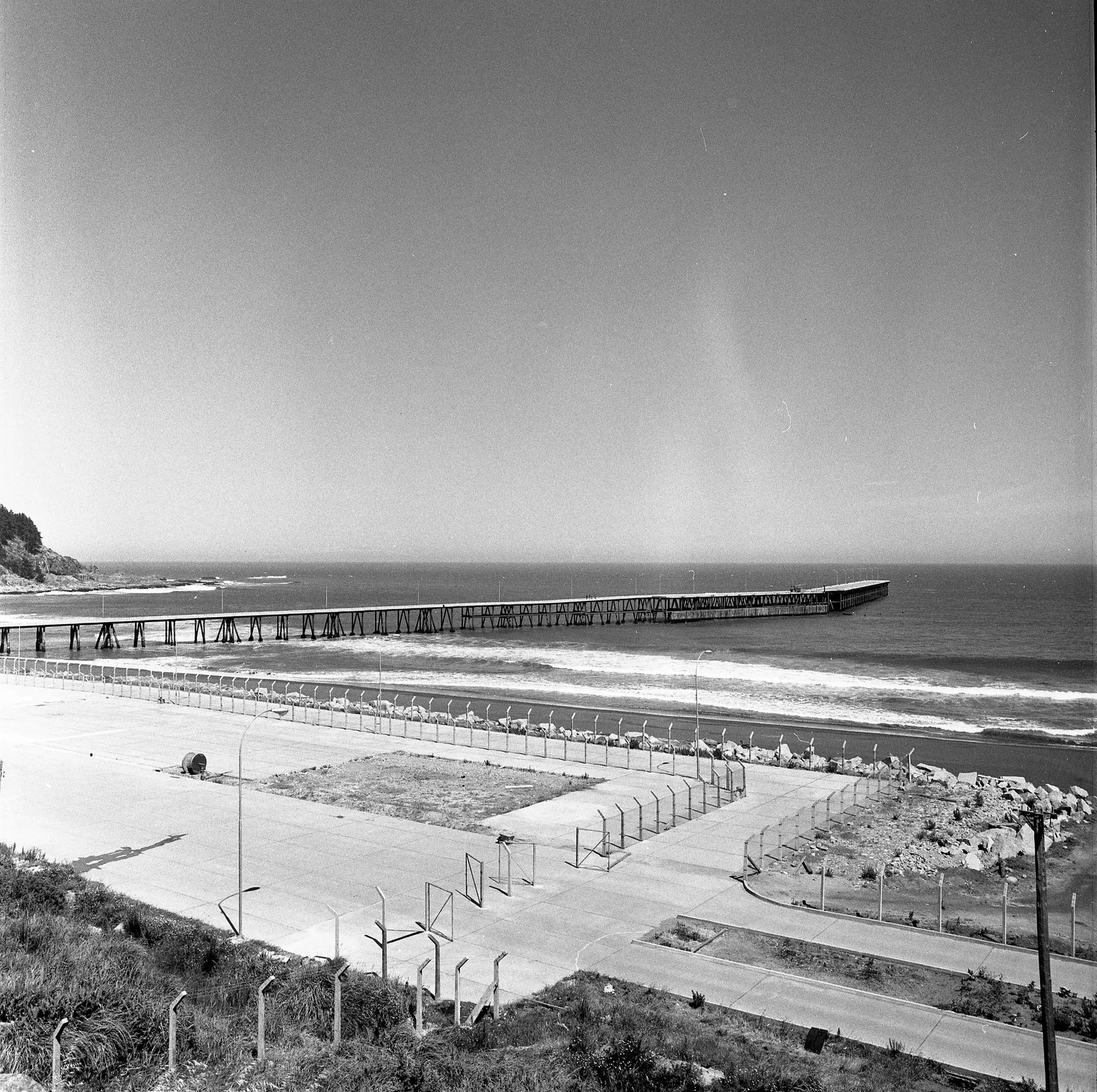 Muelle de Embarque de Celulosa en Constitución, 1973