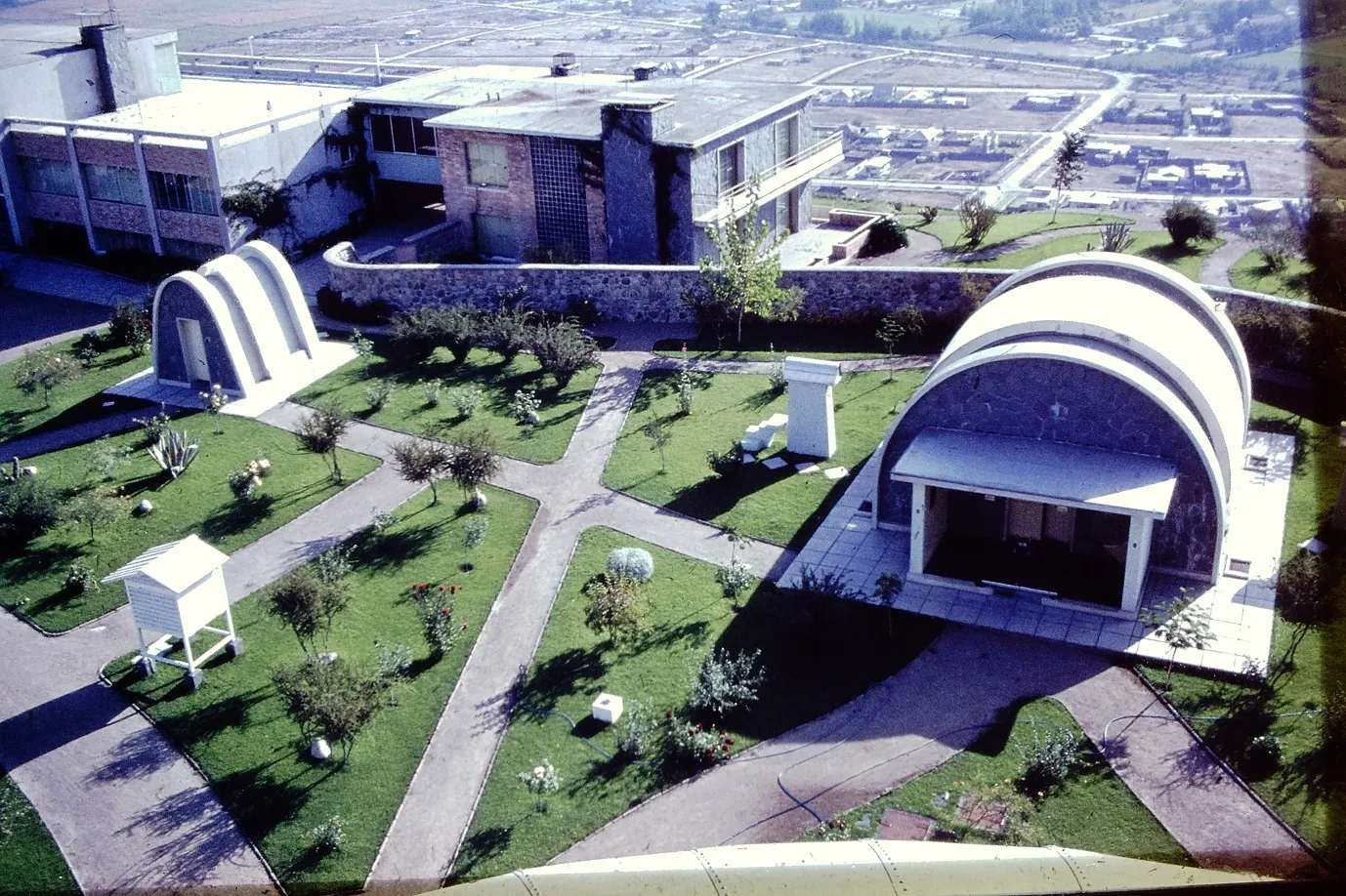 Dependencias Observatorio Cerro Calán en los 60s