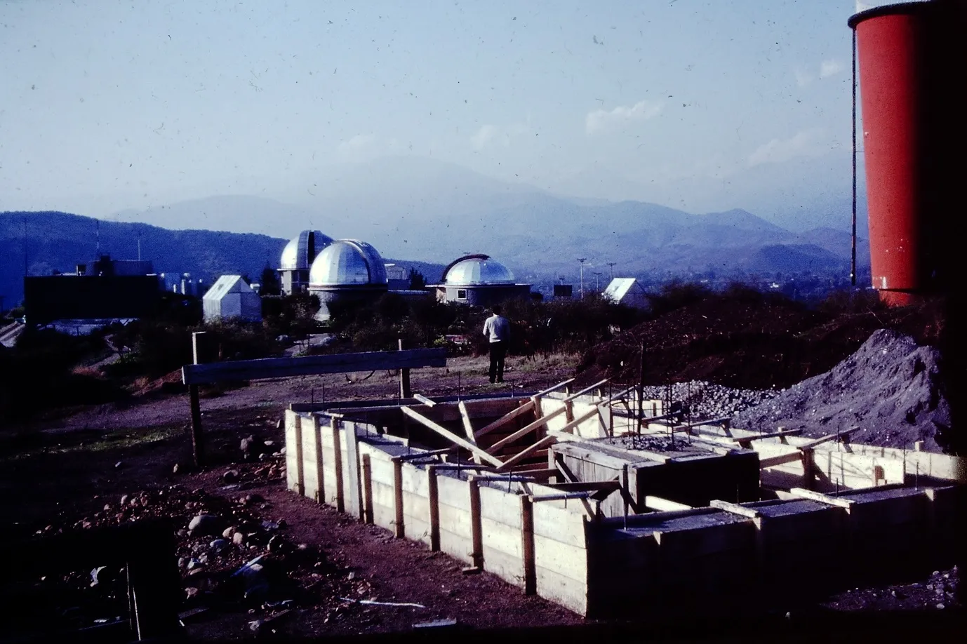 Dependencias Observatorio Cerro Calán en los 60s