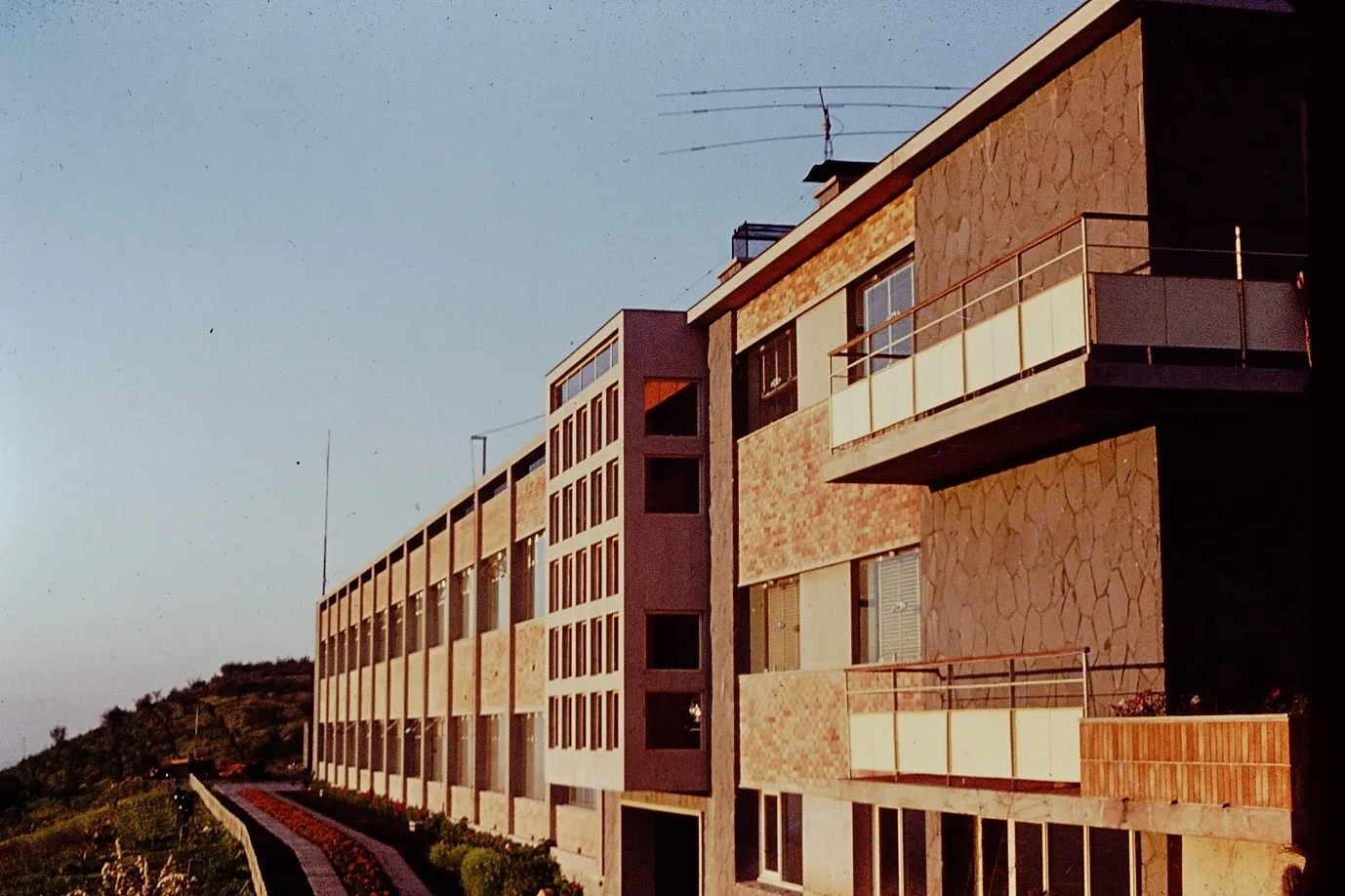 Dependencias Observatorio Cerro Calán en los 60s
