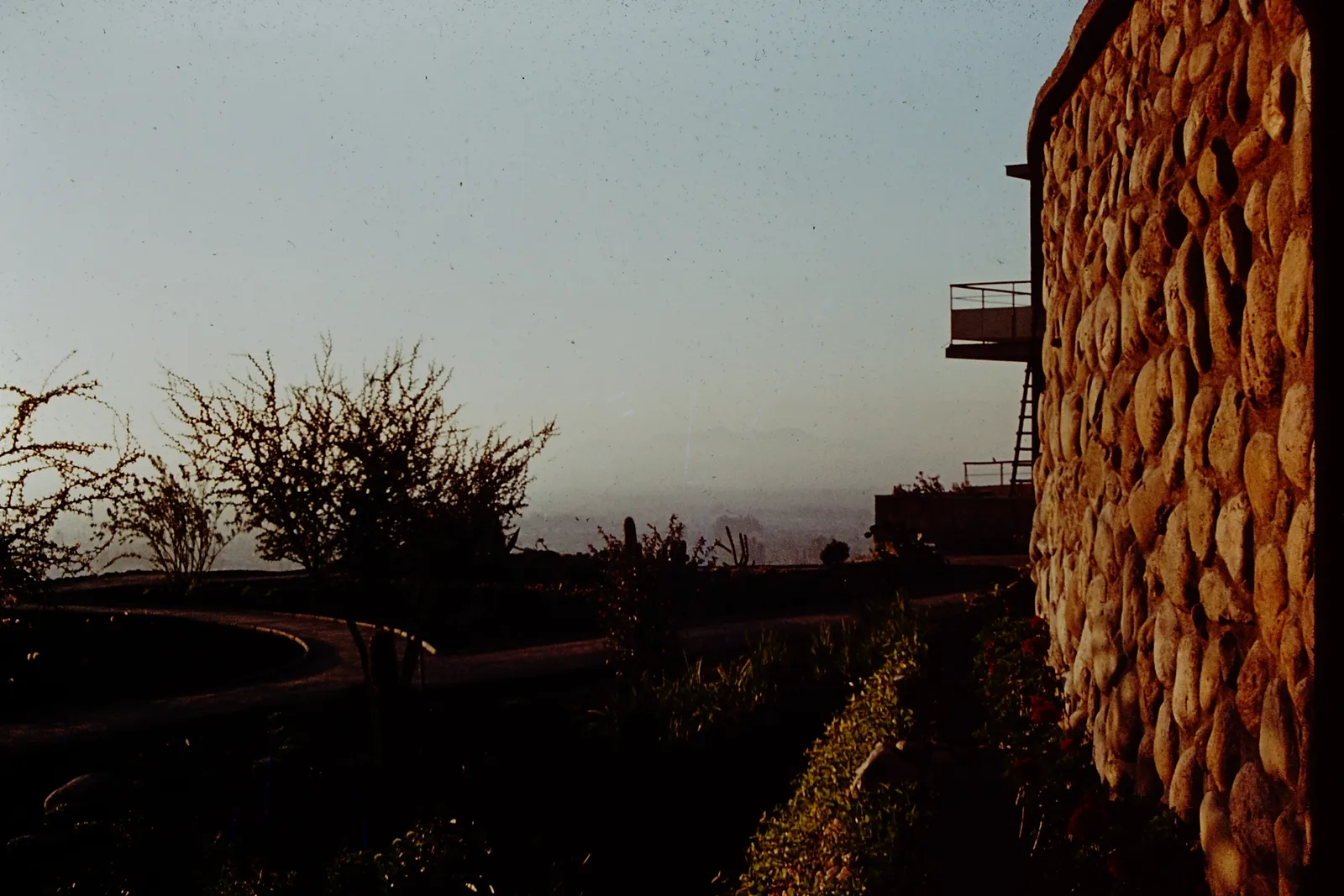 Dependencias Observatorio Cerro Calán en los 60s