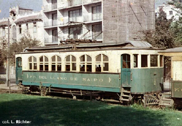 Carro Belga en Paradero Ferrocarril del Llano del Maipo en 1958