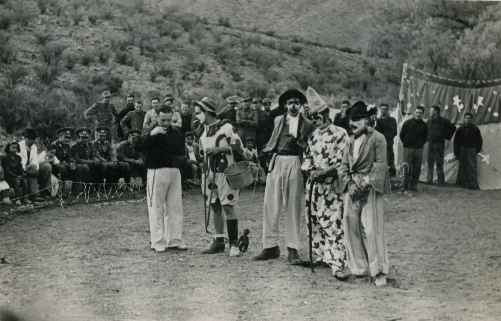 Circo en la Campaña de cadetes en 1943