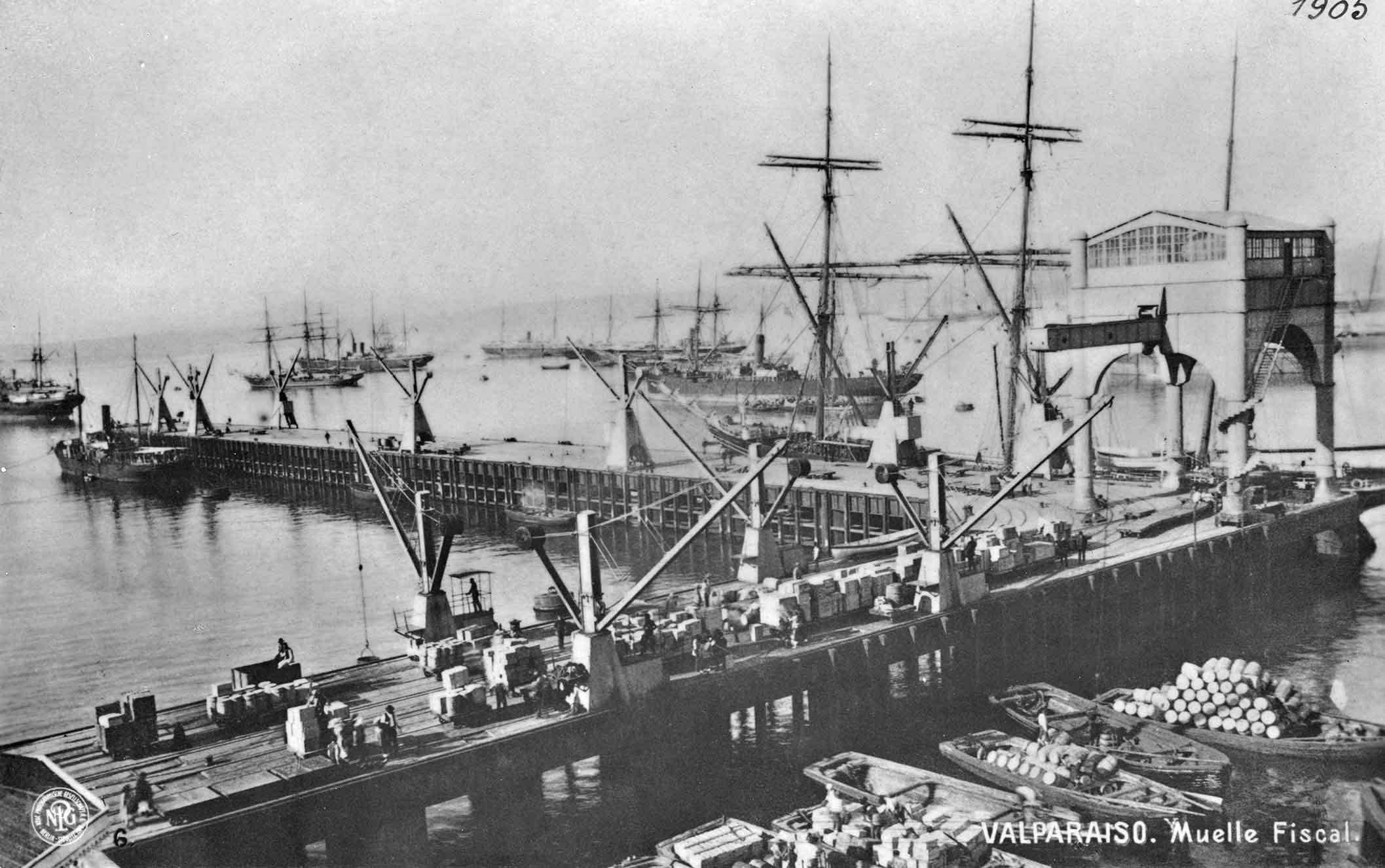 Muelle Fiscal de Valparaíso en 1905