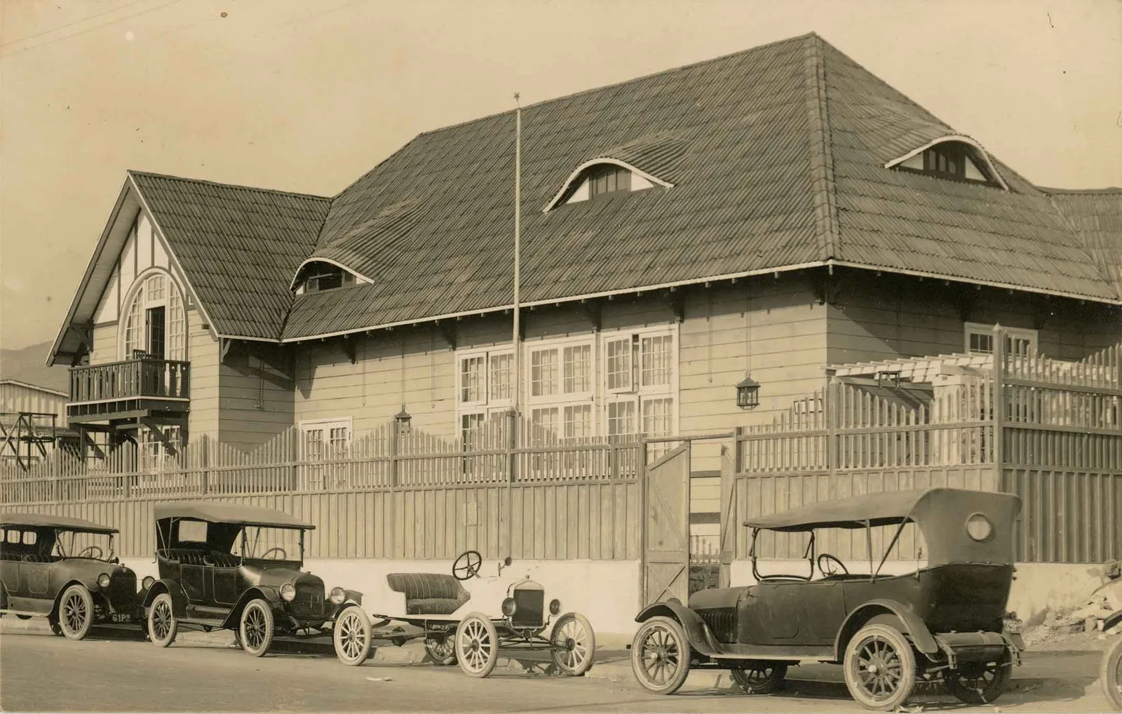 Casona en Calle Angamos de Antofagasta, ca 1925