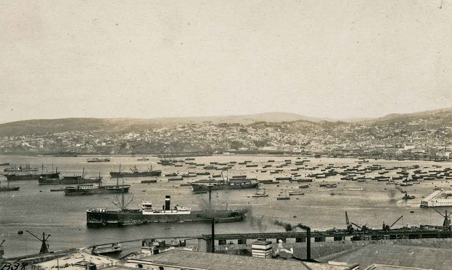 Bahía de Valparaíso en 1923
