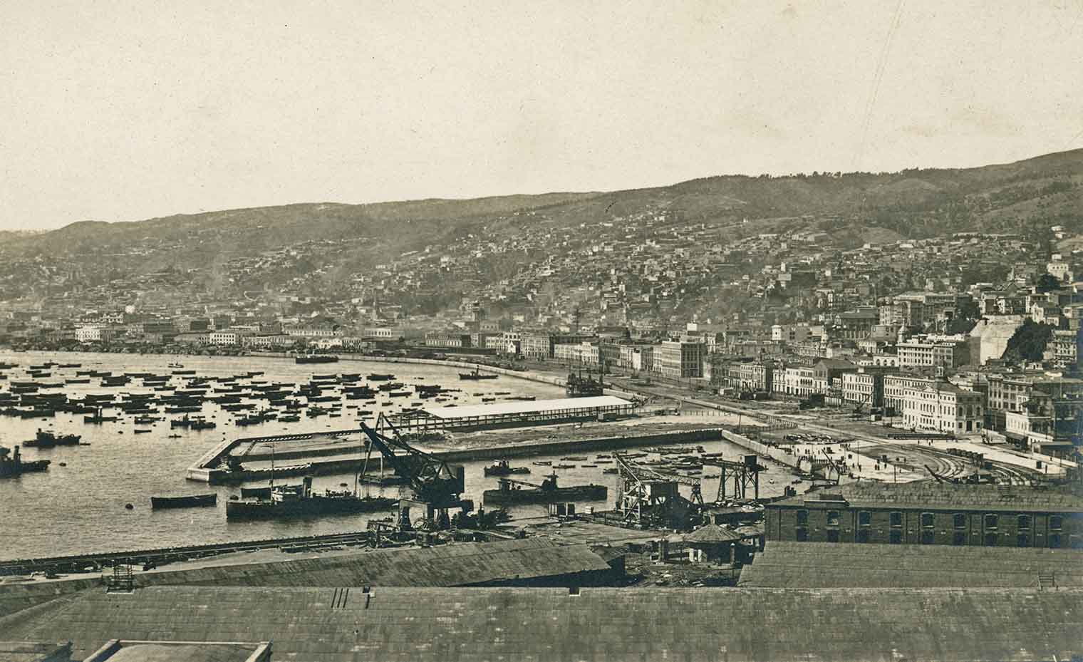 Puerto, Malecón y Muelles de Valparaíso en 1924