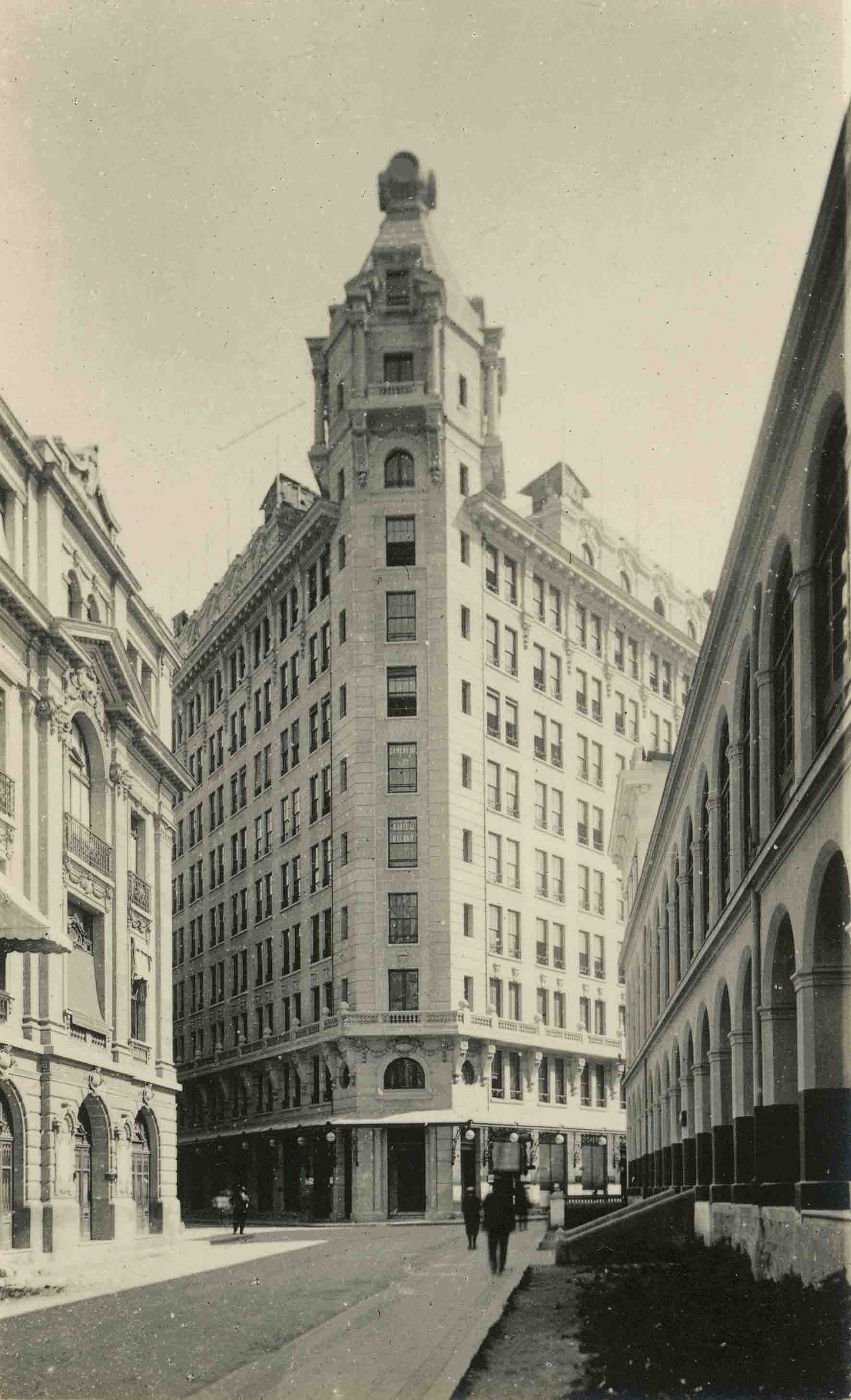 Rascacielo Ariztía de Santiago ca. 1930