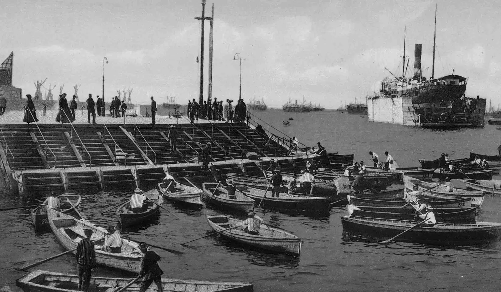 Muelle de pasajeros de Valparaíso en 1912