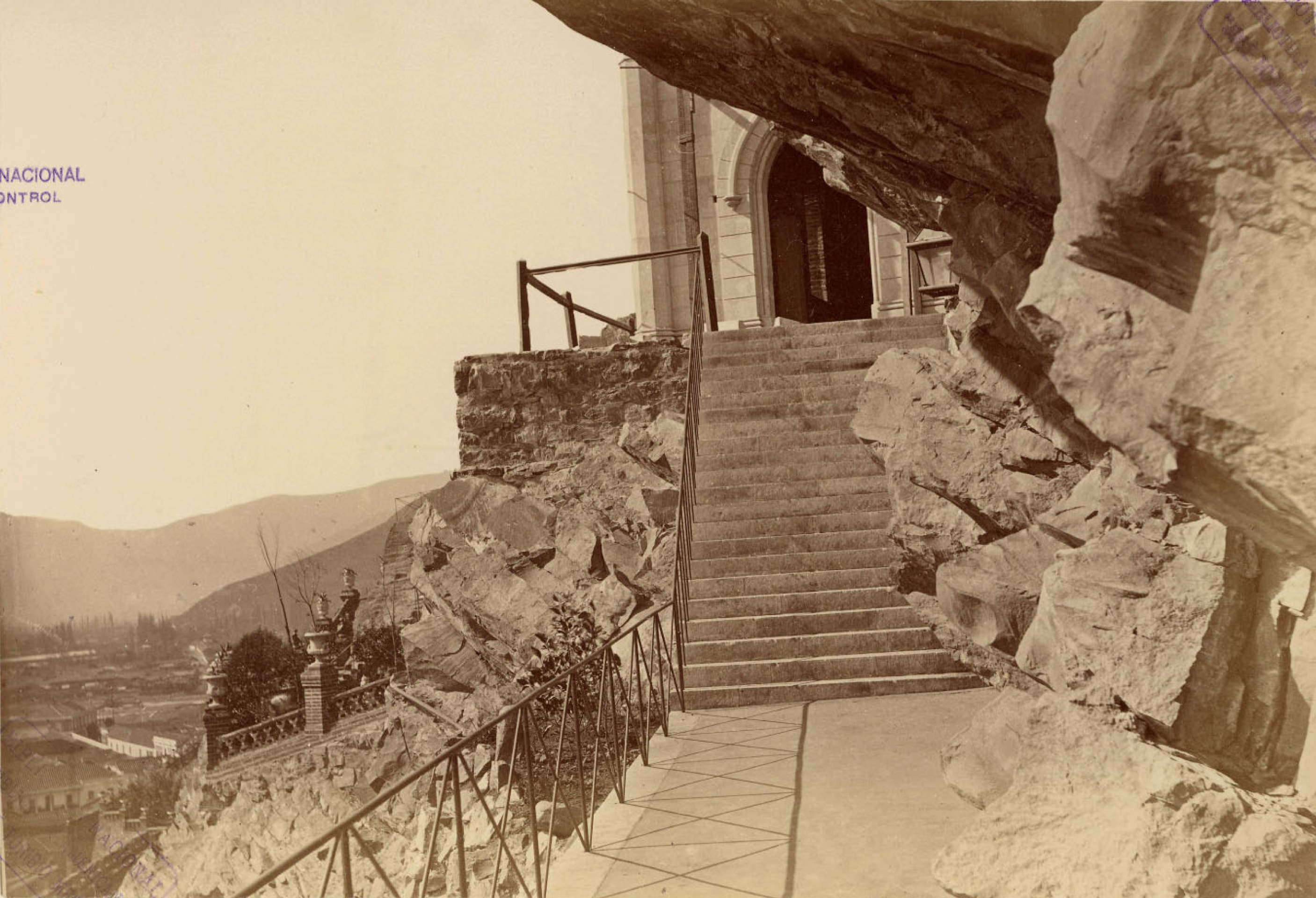 Portico de la Ermita, Cerro Santa Lucía, 1874