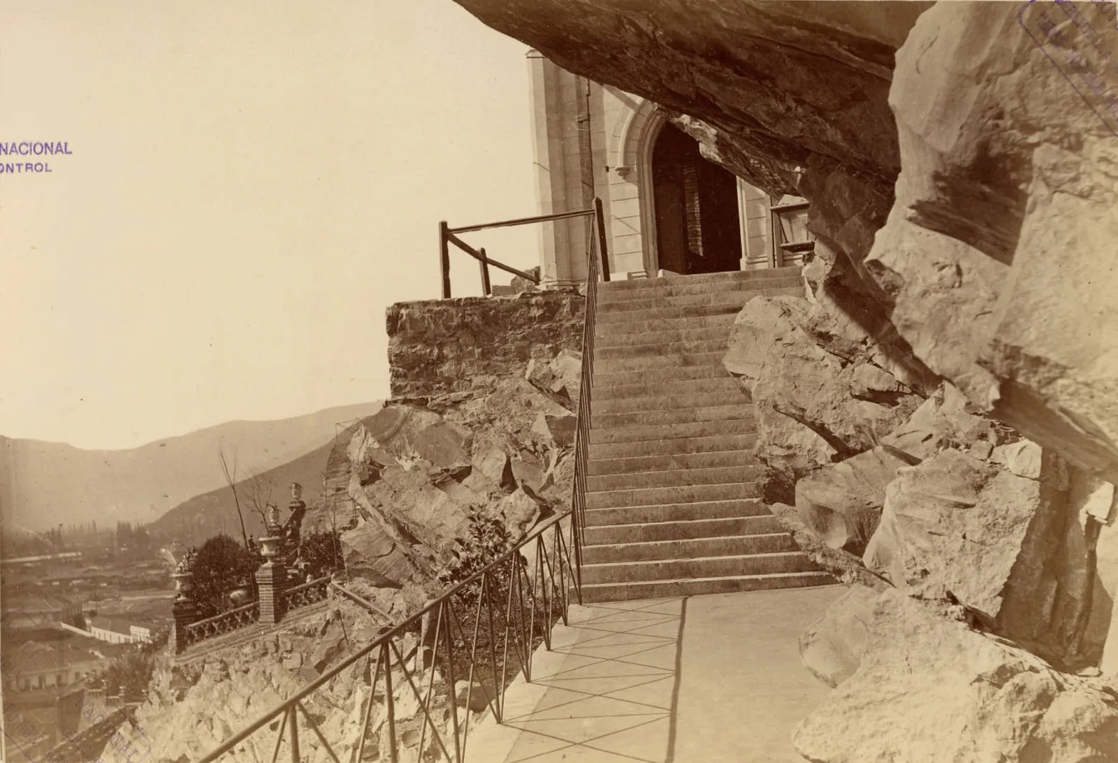 Portico de la Ermita, Cerro Santa Lucía, 1874