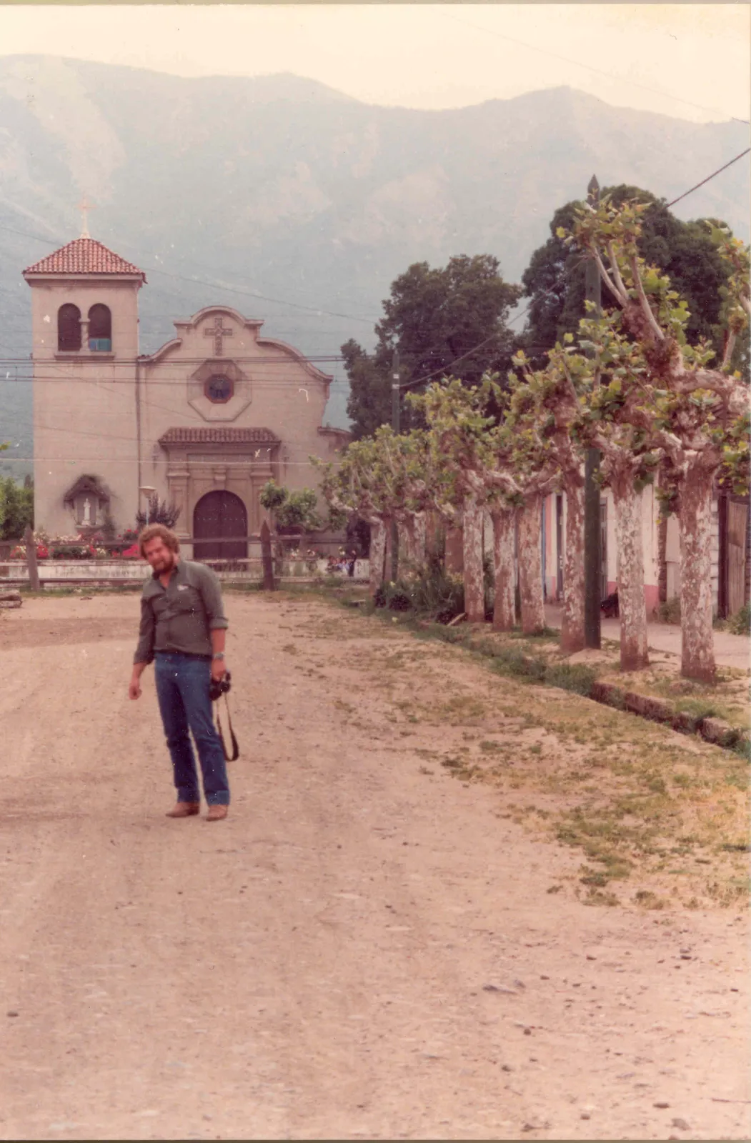 Iglesia de San Francisco de Mostazal en 1980