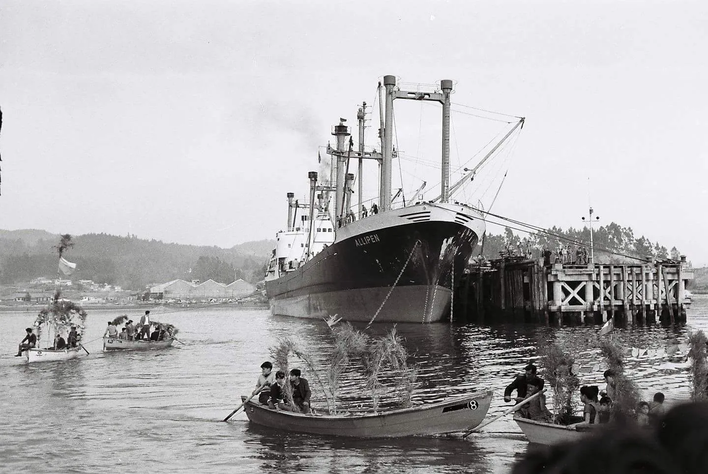 Fiesta de San Pedro en Puerto de Lirquén, 1945