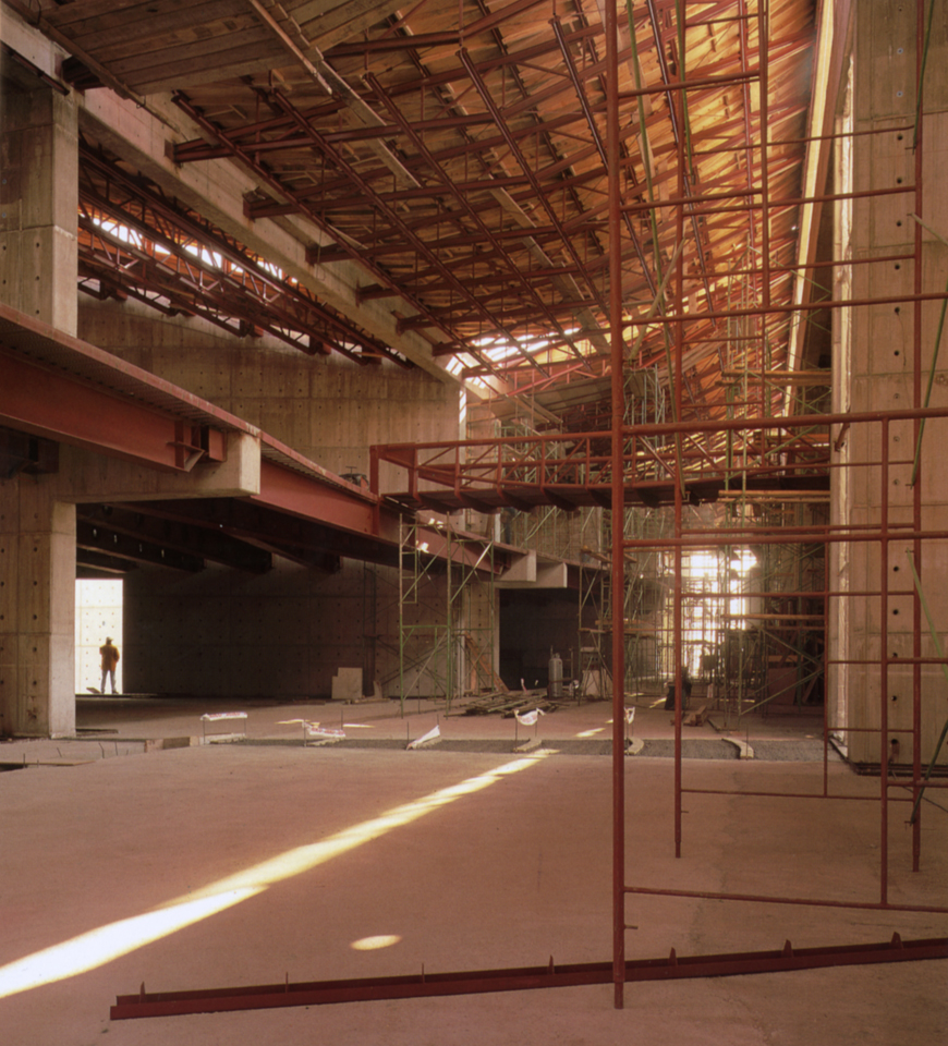 Construcción del MIM en 1998