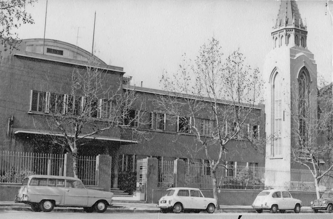 Colegio Universitario Ingles en 1970