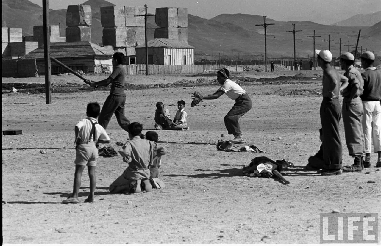 Beisbol en playa Las Almejas en Antofagasta, 1950