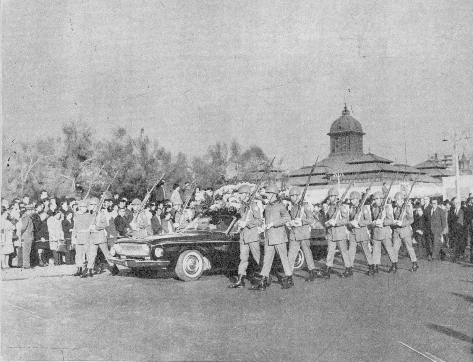 Carroza Funebre del exVicepresidente Perez Zujovic